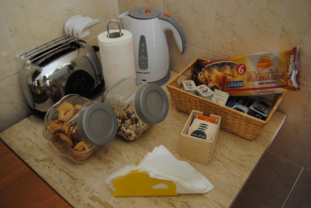 Tridomus Apartment - Mecenate 77 Ρώμη Δωμάτιο φωτογραφία